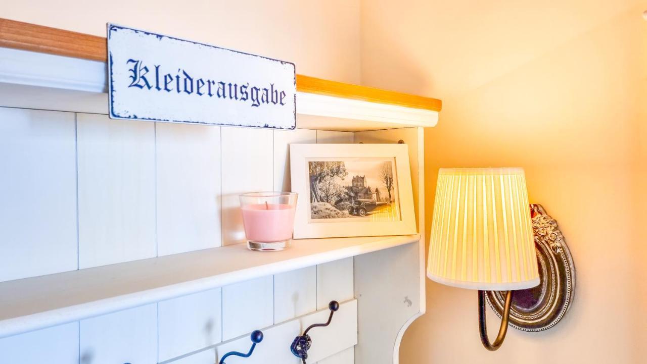 Luxurioeses Apartment Mit Parkplatz - Klimaanlage - Nahe Klinikum コーブルク エクステリア 写真